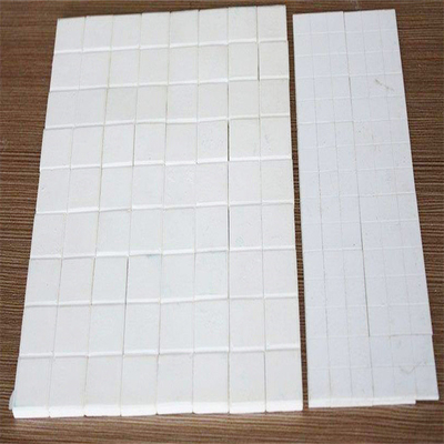 Fodere resistenti dello scivolo di trasportatore delle piastrelle di ceramica 300x300 dell'allumina dell'abrasione alte