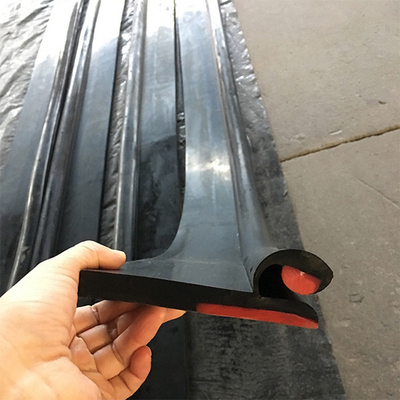 Tipo resistente della gonna Y del lato del nastro trasportatore dell'abrasione che fiancheggia rivestimento di gomma